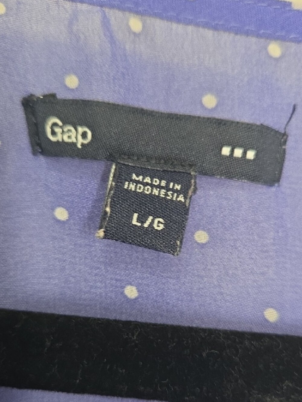 Gap Purple Dot Print Split V Blouse - Picture 2 of 3